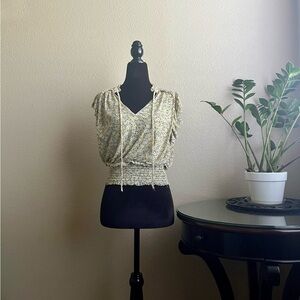 Socialite Flutter Sleeve Floral Print Blouse